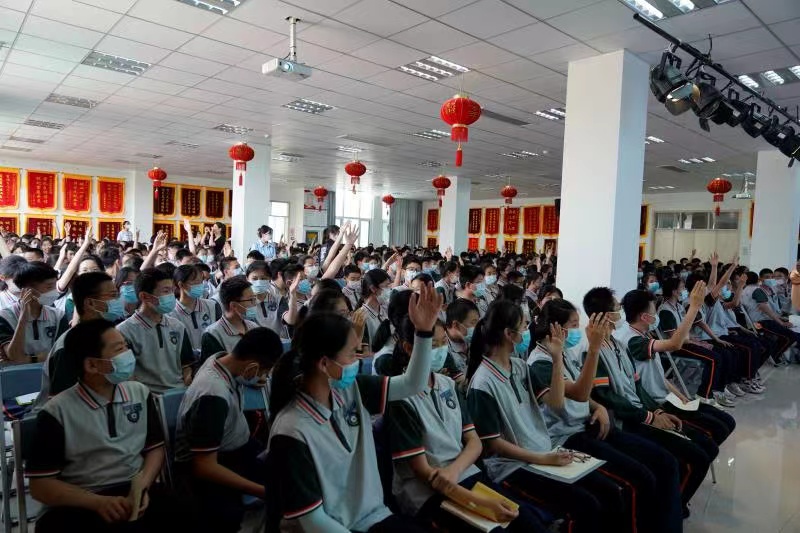 這天，家長們都來這里學習解決育兒問題的方法！