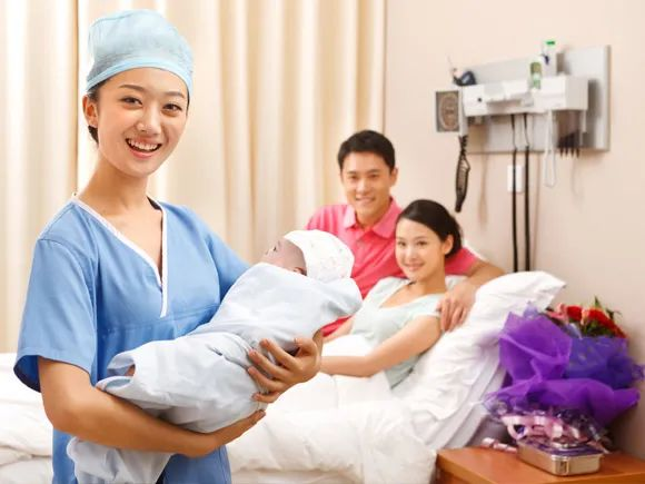 發(fā)燒了還能給寶寶喂奶嘛？