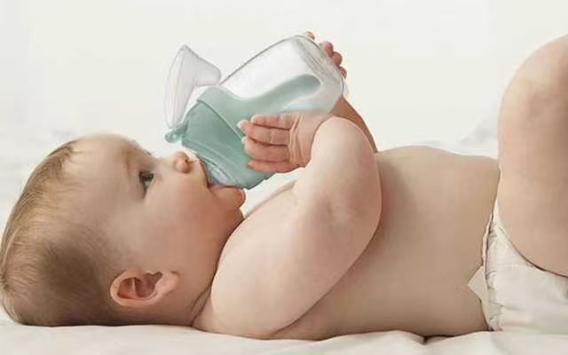 [母乳喂養(yǎng)]奶水供應(yīng)不足不要急，這樣喂寶寶就好